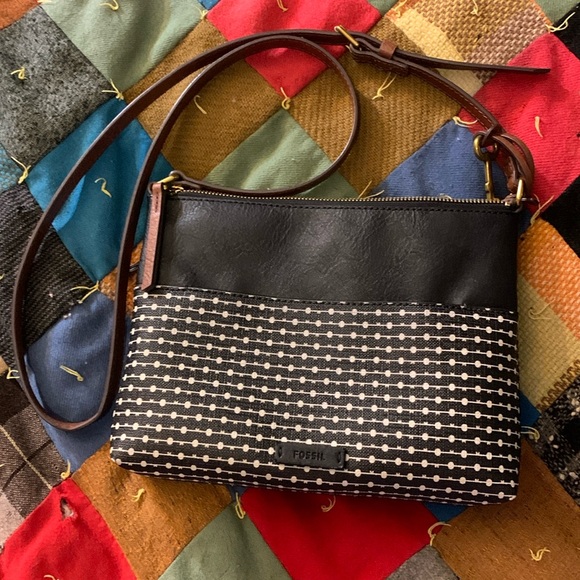 Fossil crossbody and matching wallet - Picture 1 of 10